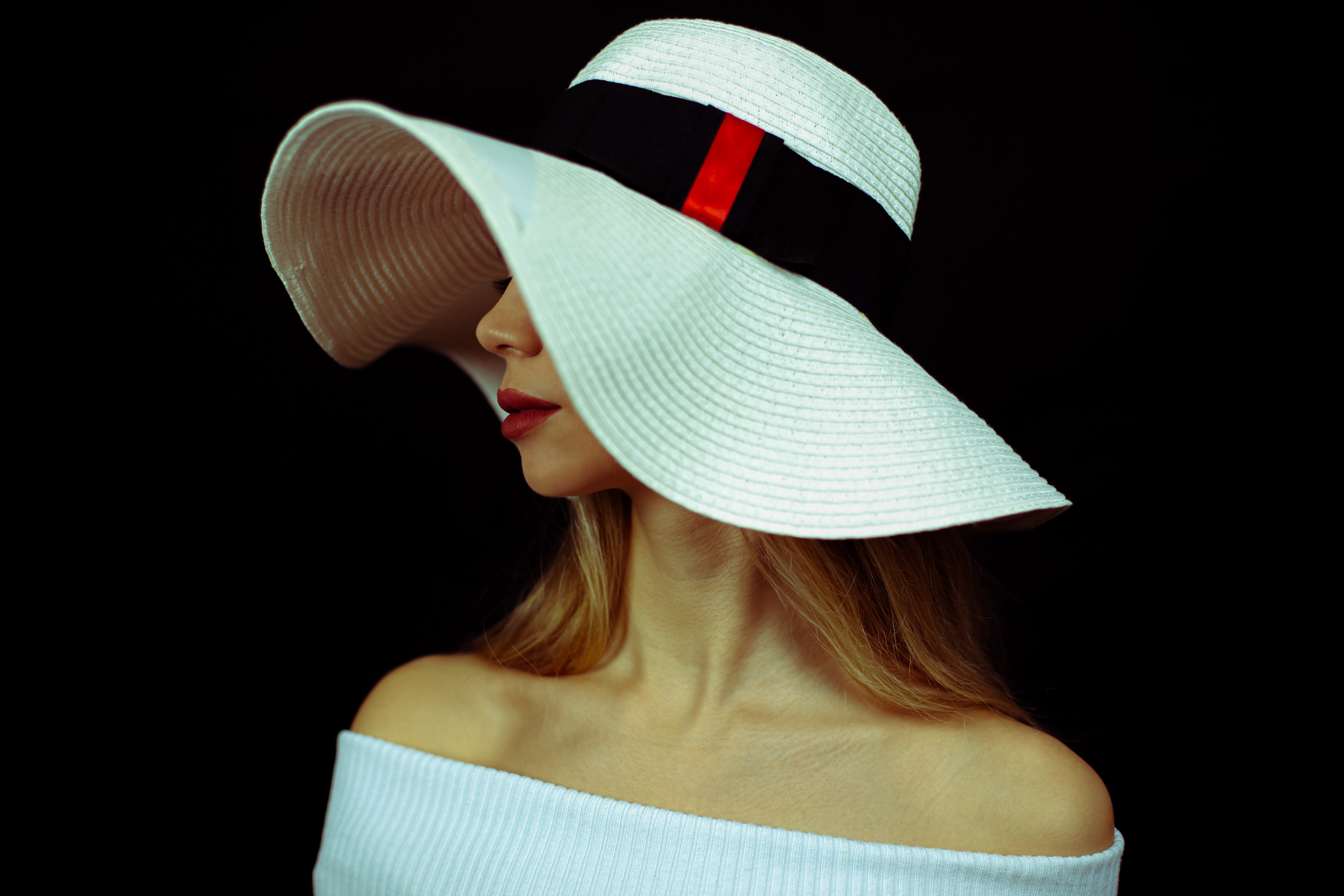 Portrait Women Hat